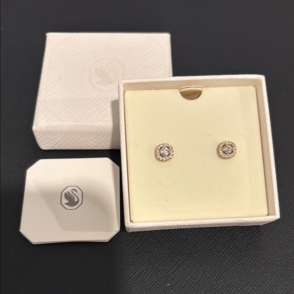 Swarovski Gold Solitaire Earrings